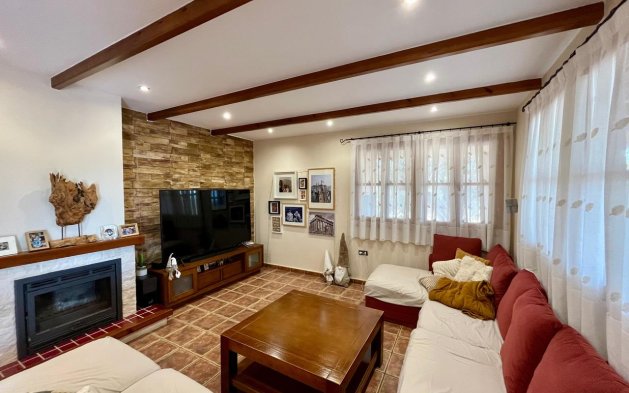 Reventa - Villa - El Esparragal