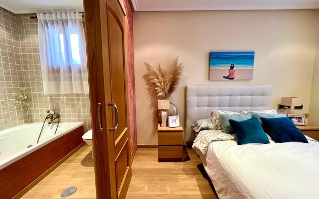 Reventa - Villa - El Esparragal