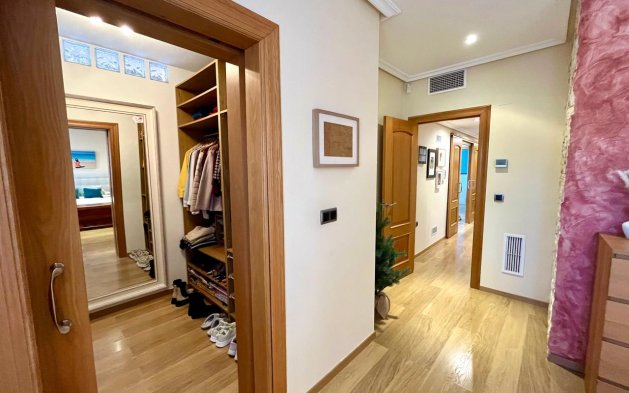 Reventa - Villa - El Esparragal