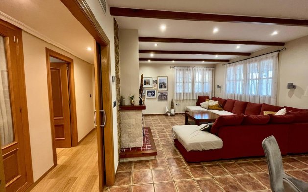 Reventa - Villa - El Esparragal