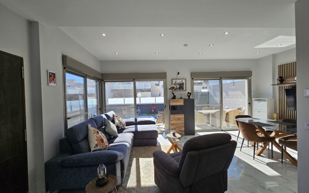 Videresalg - Villa - Orihuela Costa - Villamartín