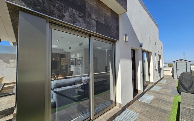 Videresalg - Villa - Orihuela Costa - Villamartín