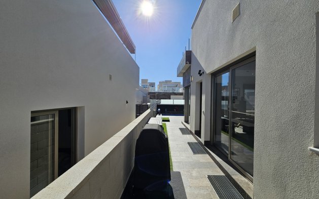 Videresalg - Villa - Orihuela Costa - Villamartín