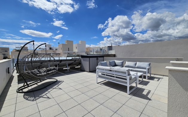 Videresalg - Villa - Orihuela Costa - Villamartín