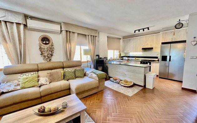 Reventa - Villa - Fortuna