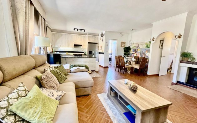 Reventa - Villa - Fortuna