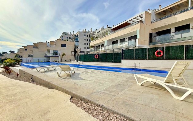 Odsprzedaż - Mieszkanie w bloku - Orihuela Costa - Campoamor