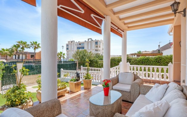 Perpardavimas - Vila - Torrevieja - Torrelamata - La Mata