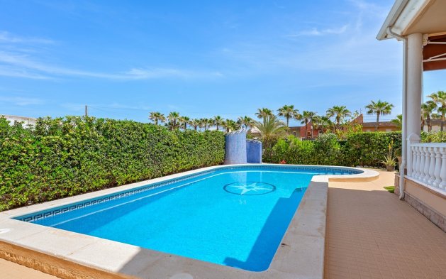 Perpardavimas - Vila - Torrevieja - Torrelamata - La Mata