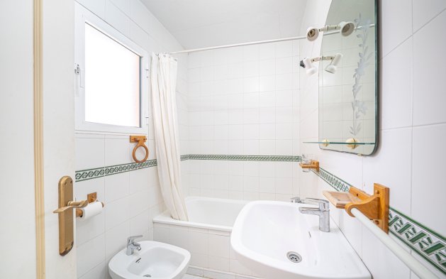 Resale - Apartment / flat - Torrevieja