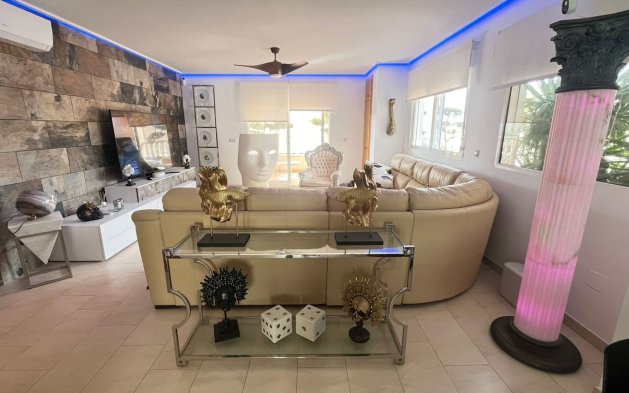 Odsprzedaż - Mieszkanie w bloku - Orihuela Costa - Los Dolses