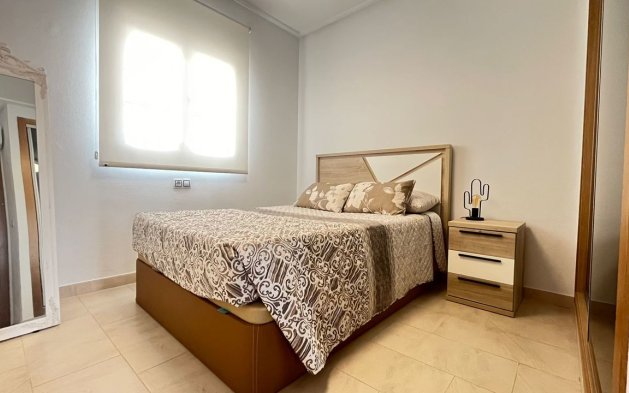 Odsprzedaż - Mieszkanie w bloku - Orihuela Costa - Los Dolses