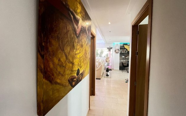 Odsprzedaż - Mieszkanie w bloku - Orihuela Costa - Los Dolses