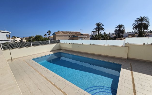 Odsprzedaż - Villa - Orihuela Costa - La Zenia