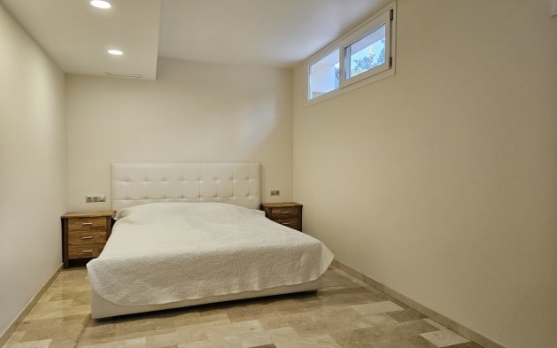 Odsprzedaż - Villa - Orihuela Costa - La Zenia