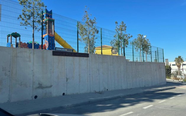 Videresalg - Parcela - Benijofar