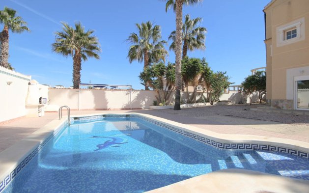 Reventa - Villa - Orihuela Costa - La Zenia