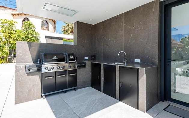 Obra nueva - Villa - Calpe
