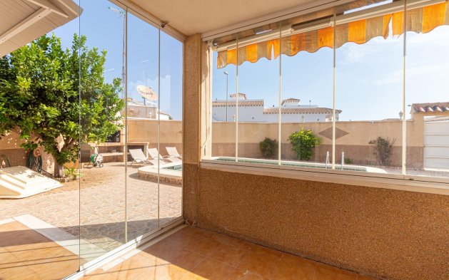 Perpardavimas - Bungalow - Orihuela Costa - Punta Prima