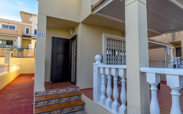 Perpardavimas - Vila - Orihuela Costa - Villamartín