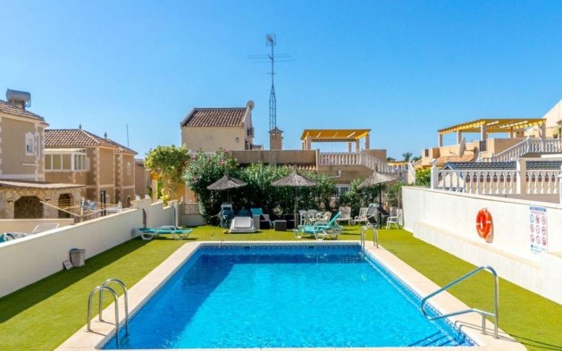 Perpardavimas - Vila - Orihuela Costa - Villamartín