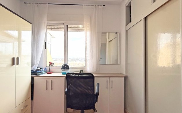 Resale - Apartment / flat - Torrevieja
