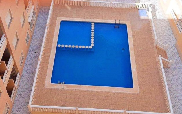 Resale - Apartment / flat - Torrevieja