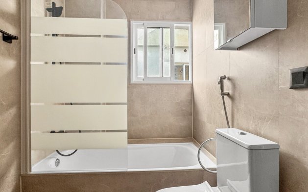 Resale - Apartment / flat - Torrevieja