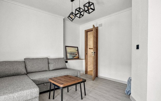 Resale - Apartment / flat - Torrevieja