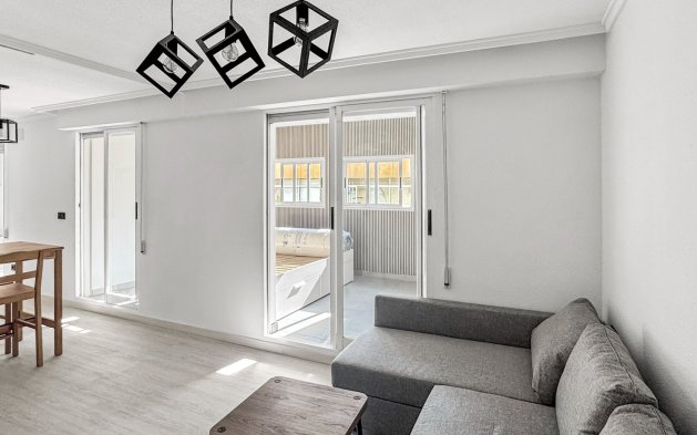 Resale - Apartment / flat - Torrevieja