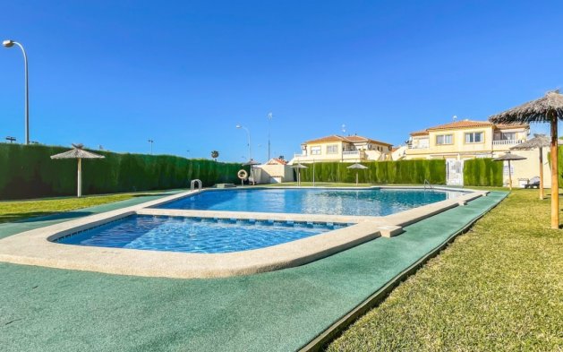 Perpardavimas - Bungalow - Orihuela Costa - Playa Flamenca
