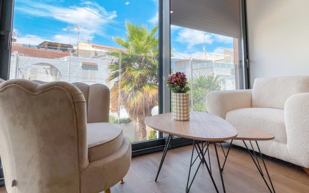 Perpardavimas - Dvipusis - Torrevieja - Nueva Torrevieja - Aguas Nuevas