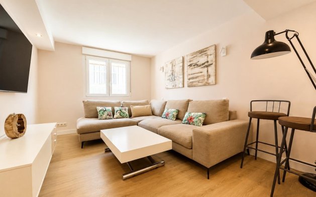Resale - Villa - Orihuela Costa - Campoamor