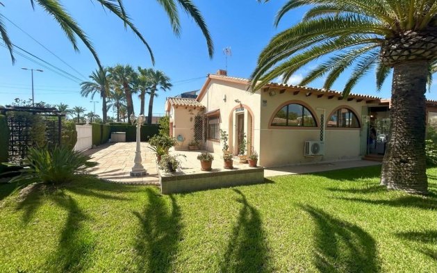 Reventa - Villa - Orihuela Costa - Aguamarina