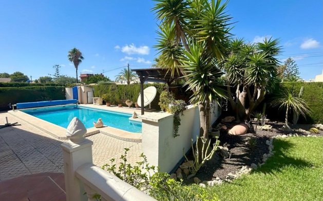 Reventa - Villa - Orihuela Costa - Aguamarina
