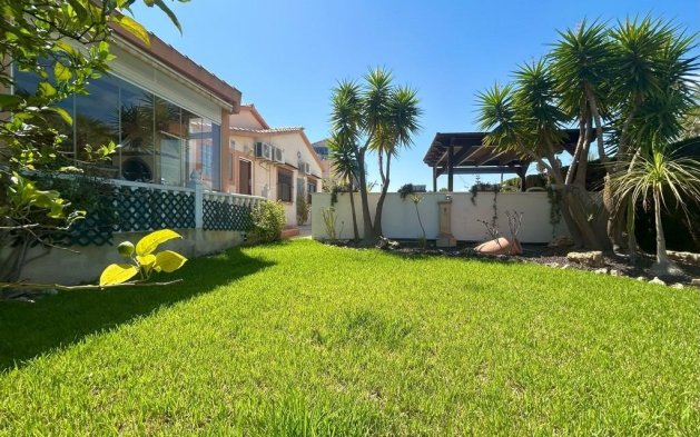 Reventa - Villa - Orihuela Costa - Aguamarina