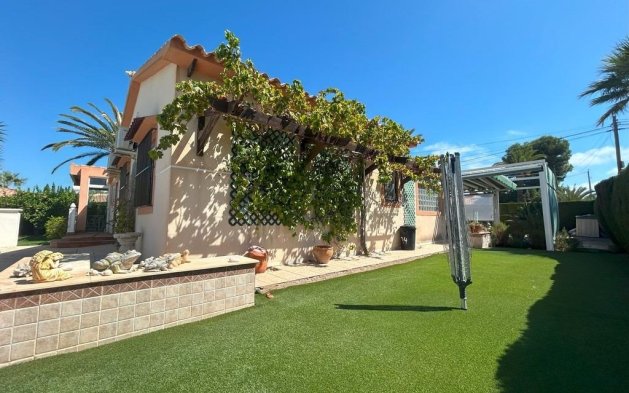Reventa - Villa - Orihuela Costa - Aguamarina