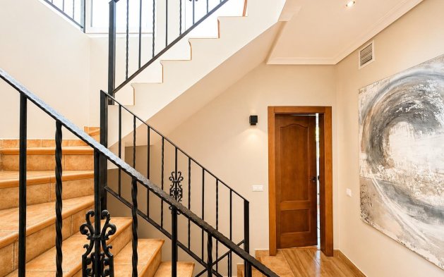Resale - Villa - Orihuela Costa - Campoamor