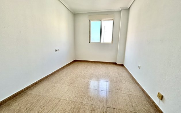 Reventa - Apartamento / piso - Torrevieja
