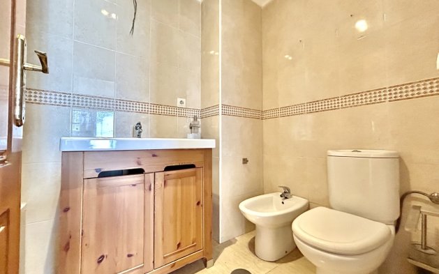 Reventa - Apartamento / piso - Torrevieja