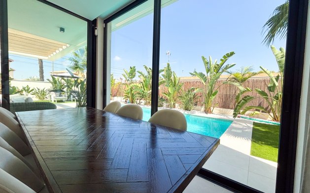 Perpardavimas - Vila - Orihuela Costa - Cabo Roig
