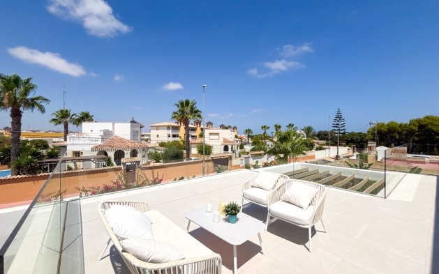Perpardavimas - Vila - Orihuela Costa - Cabo Roig