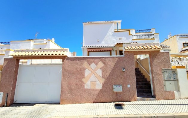 Perpardavimas - Dvipusis - Torrevieja - Los Balcones - Los Altos