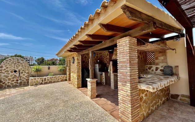 Perpardavimas - Vila - Orihuela Costa - La Zenia