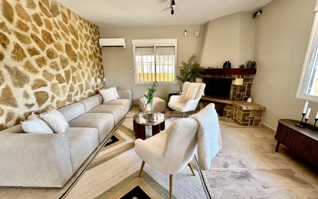 Perpardavimas - Vila - Orihuela Costa - La Zenia