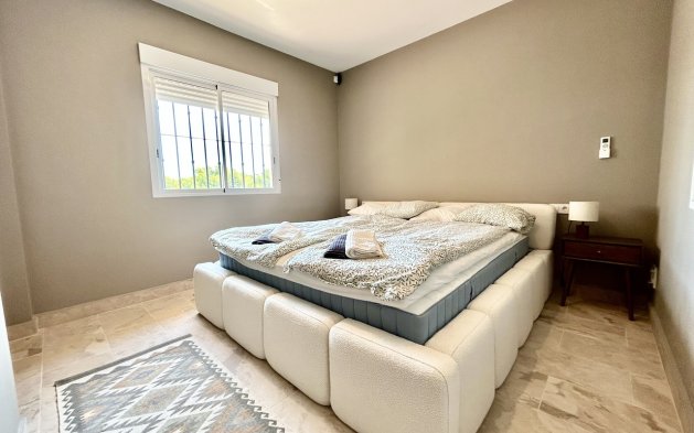 Perpardavimas - Vila - Orihuela Costa - La Zenia