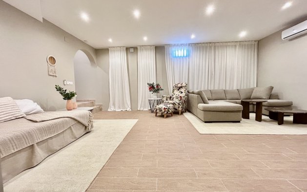 Perpardavimas - Vila - Orihuela Costa - La Zenia