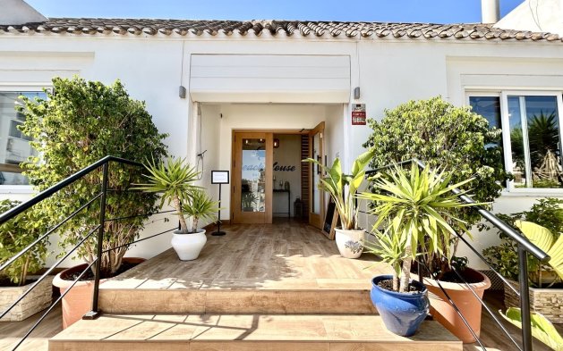 Perpardavimas - Local comercial - Orihuela Costa - Cabo Roig