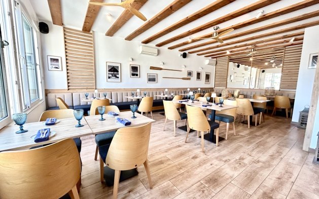 Perpardavimas - Local comercial - Orihuela Costa - Cabo Roig