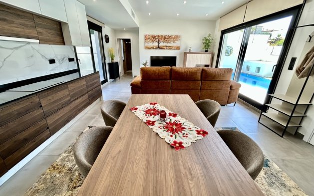Reventa - Villa - Orihuela Costa - Villamartín